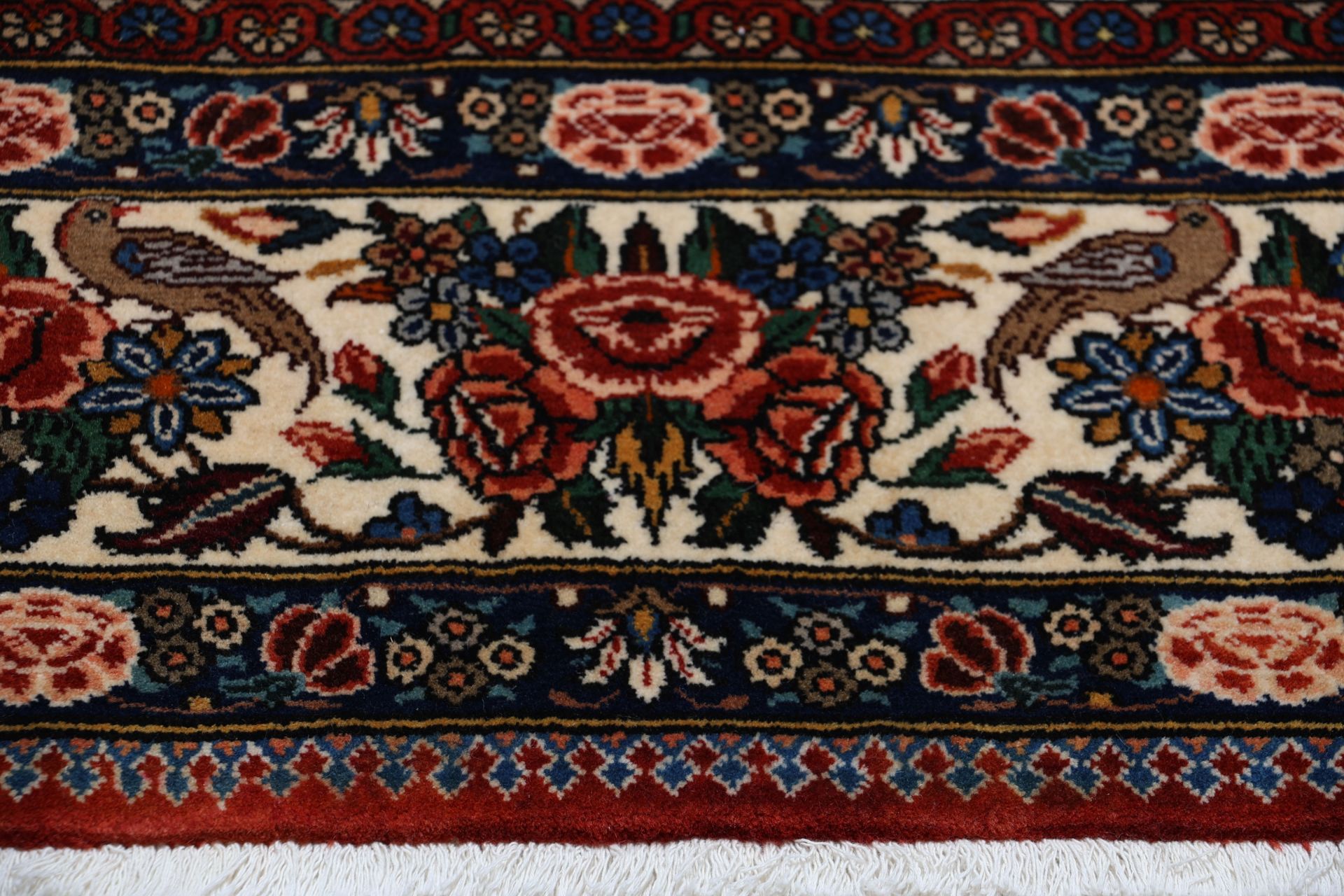 Hand-Knotted Wool Bakhtiari Persian Rug, 208 × 310 cm