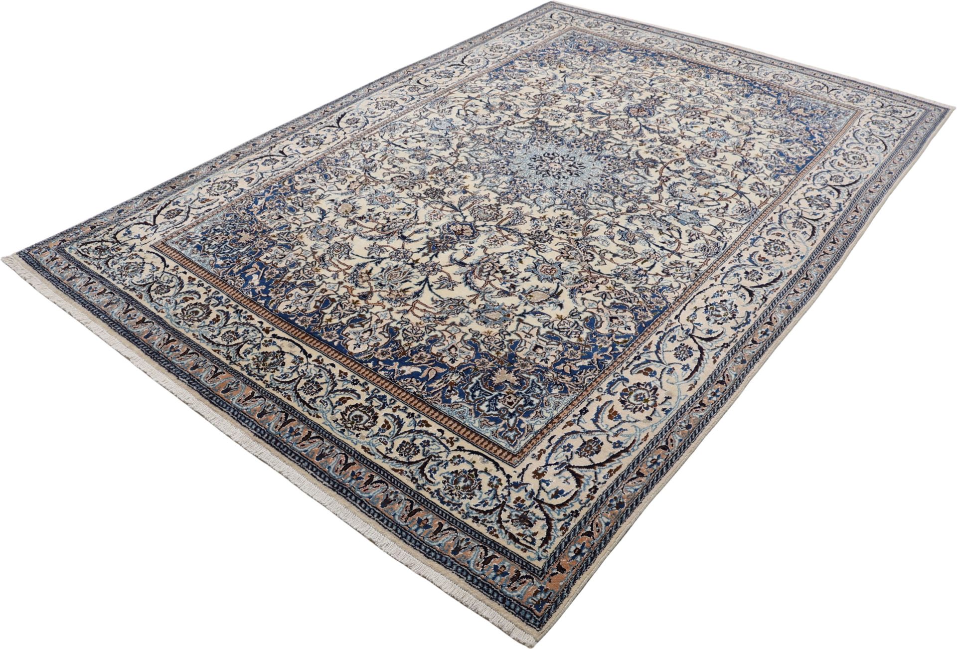 Hand-Knotted Wool Nain Persian Rug, 193 × 290 cm