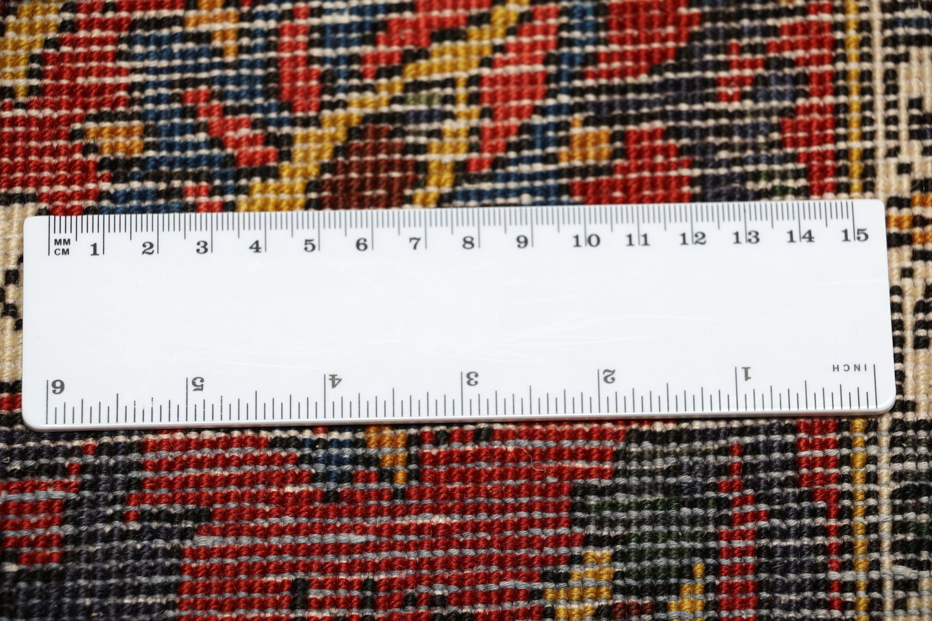 Bakhtiari Persian Rug 216 × 316 cm, Wool, hand-knotted
