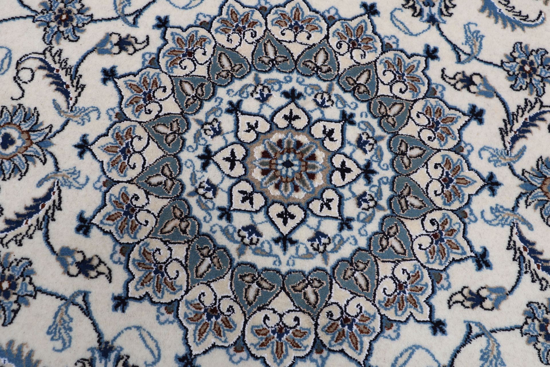 Nain Persian Rug 196 × 297 cm, Wool, hand-knotted