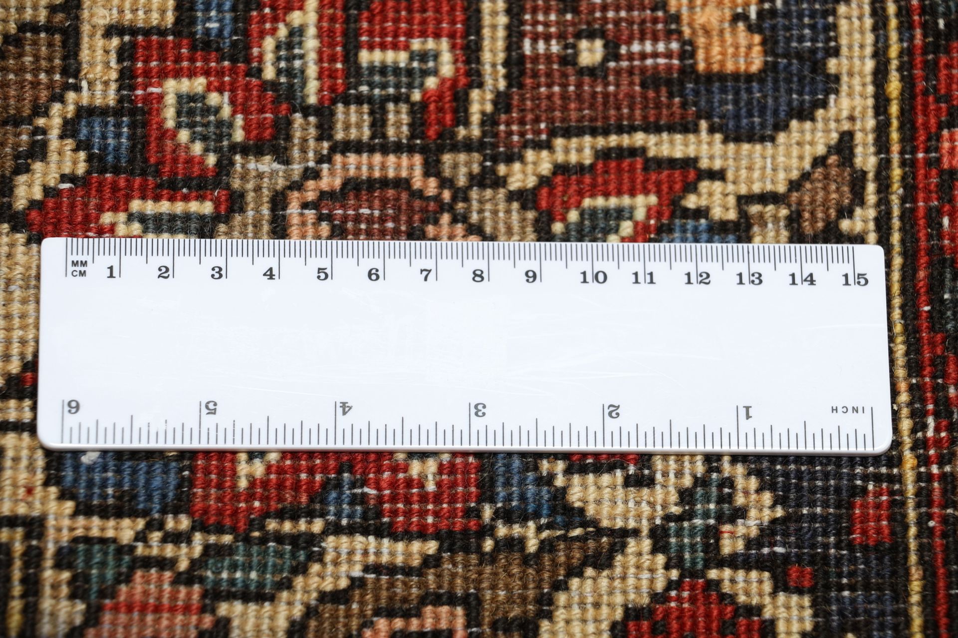 Hand-Knotted Wool Bakhtiari Persian Rug, 216 × 295 cm