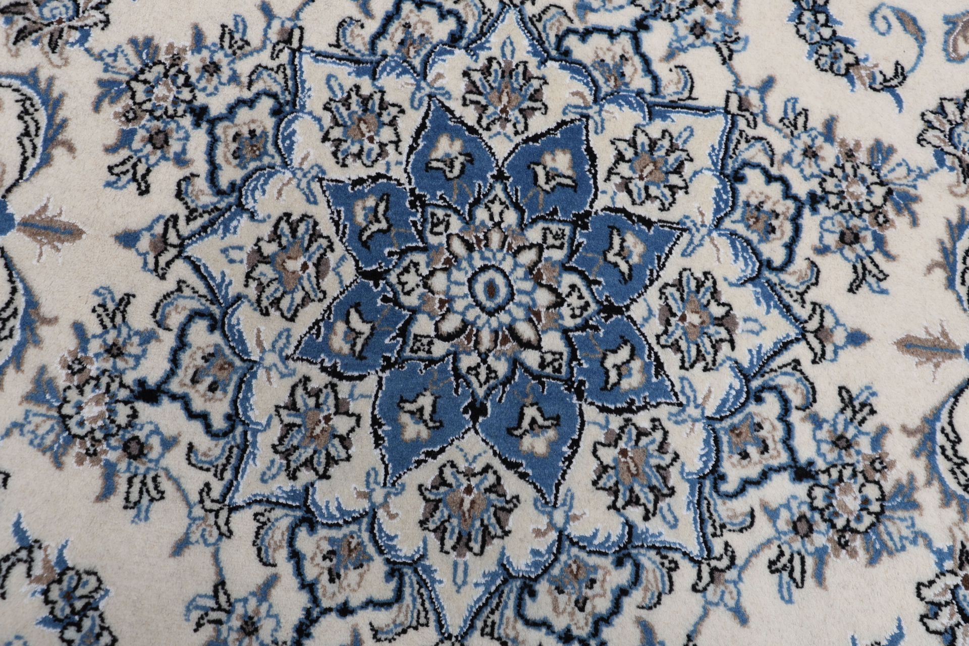Hand-Knotted Wool Nain Persian Rug, 196 × 299 cm