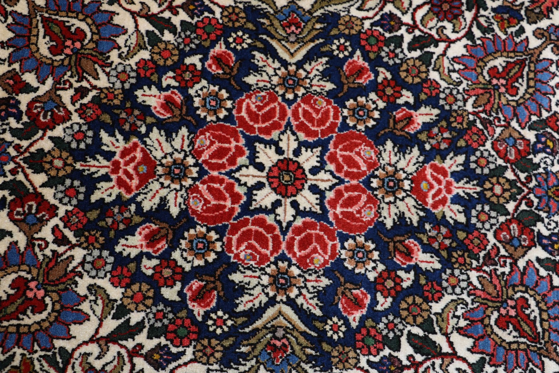 Hand-Knotted Wool Bakhtiari Persian Rug, 200 × 303 cm