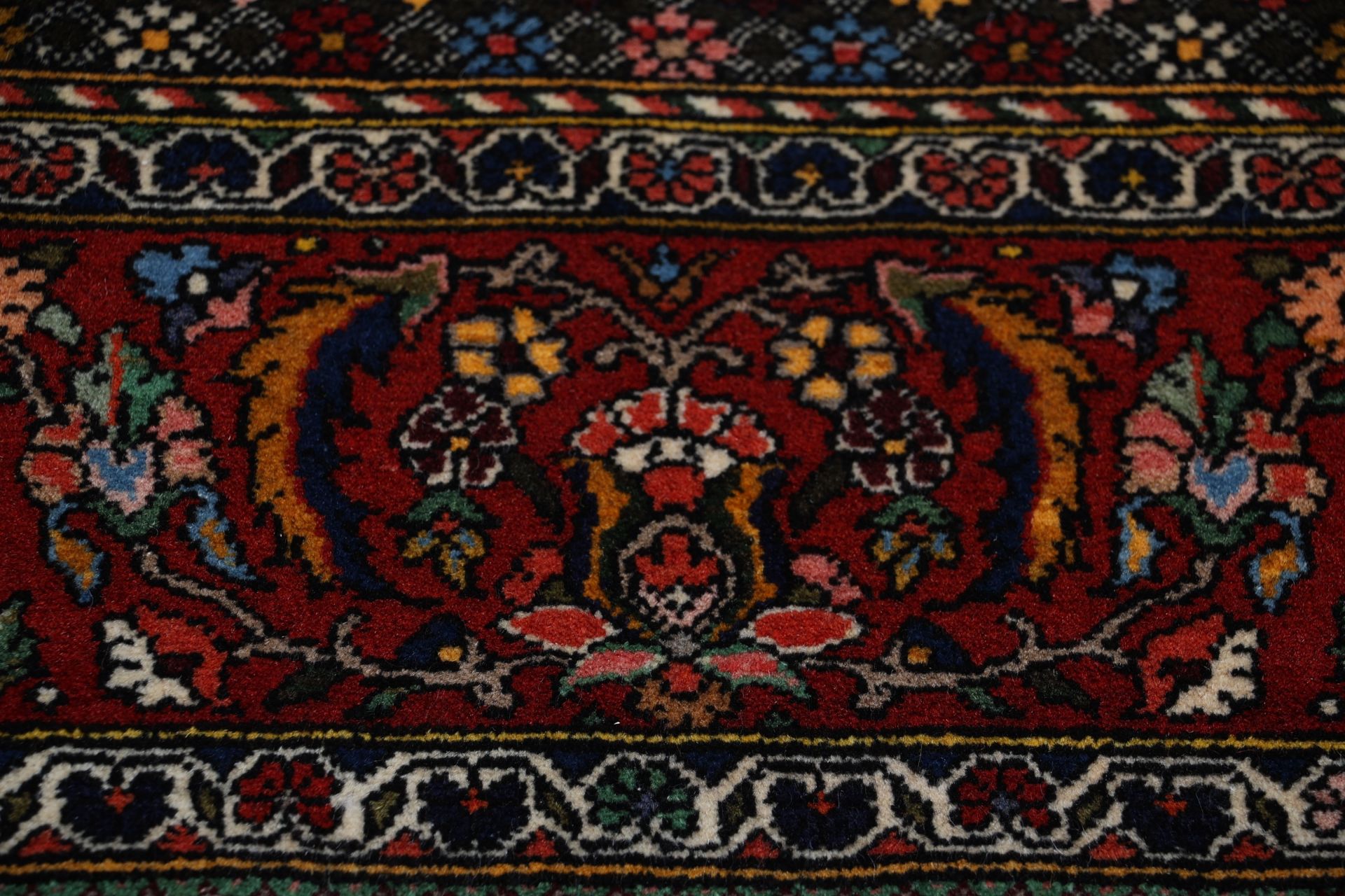 Bakhtiari Persian Rug — hand-knotted, 200 × 300 cm, Wool