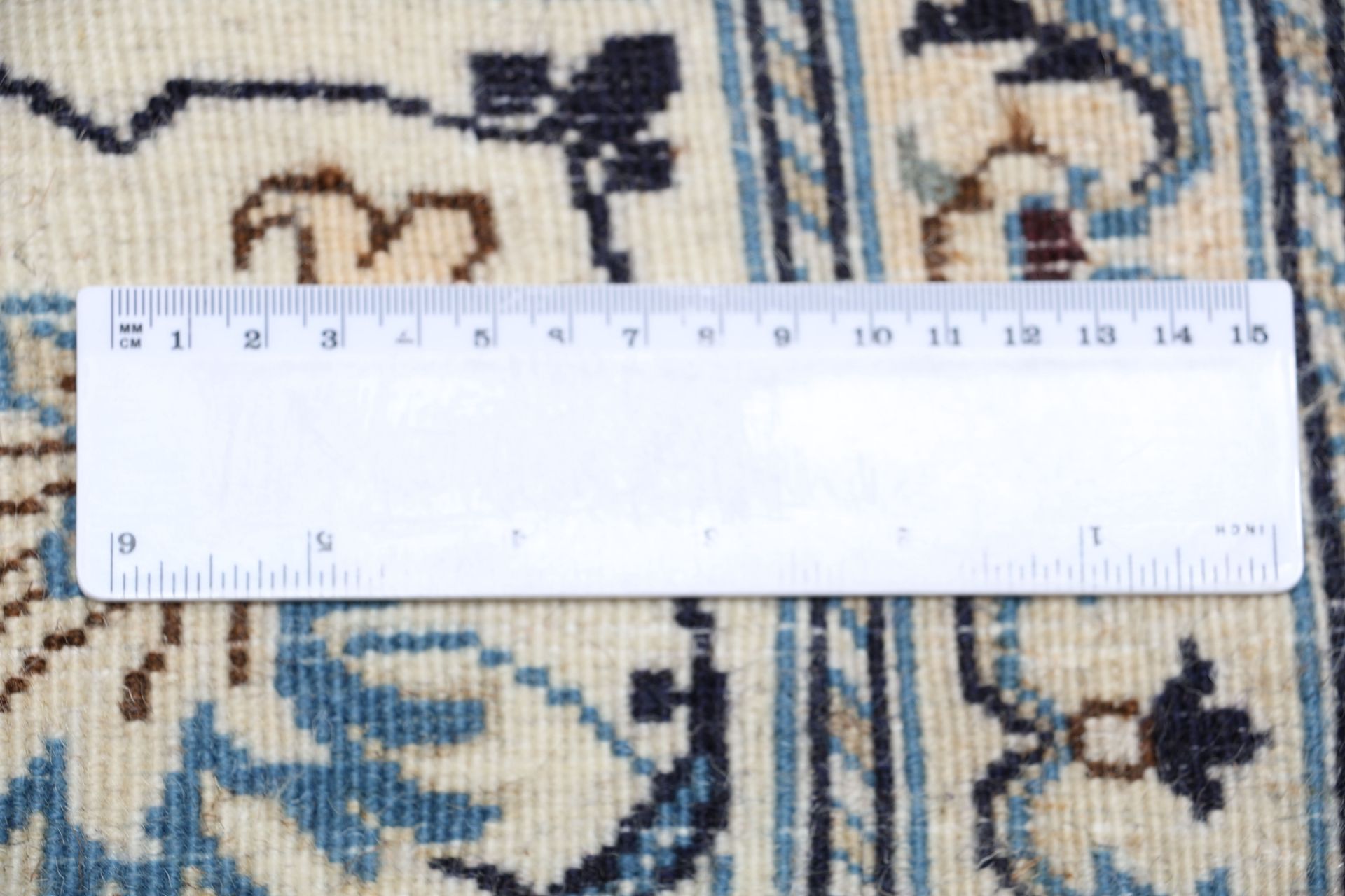 Hand-Knotted Wool Nain Persian Rug, 200 × 298 cm