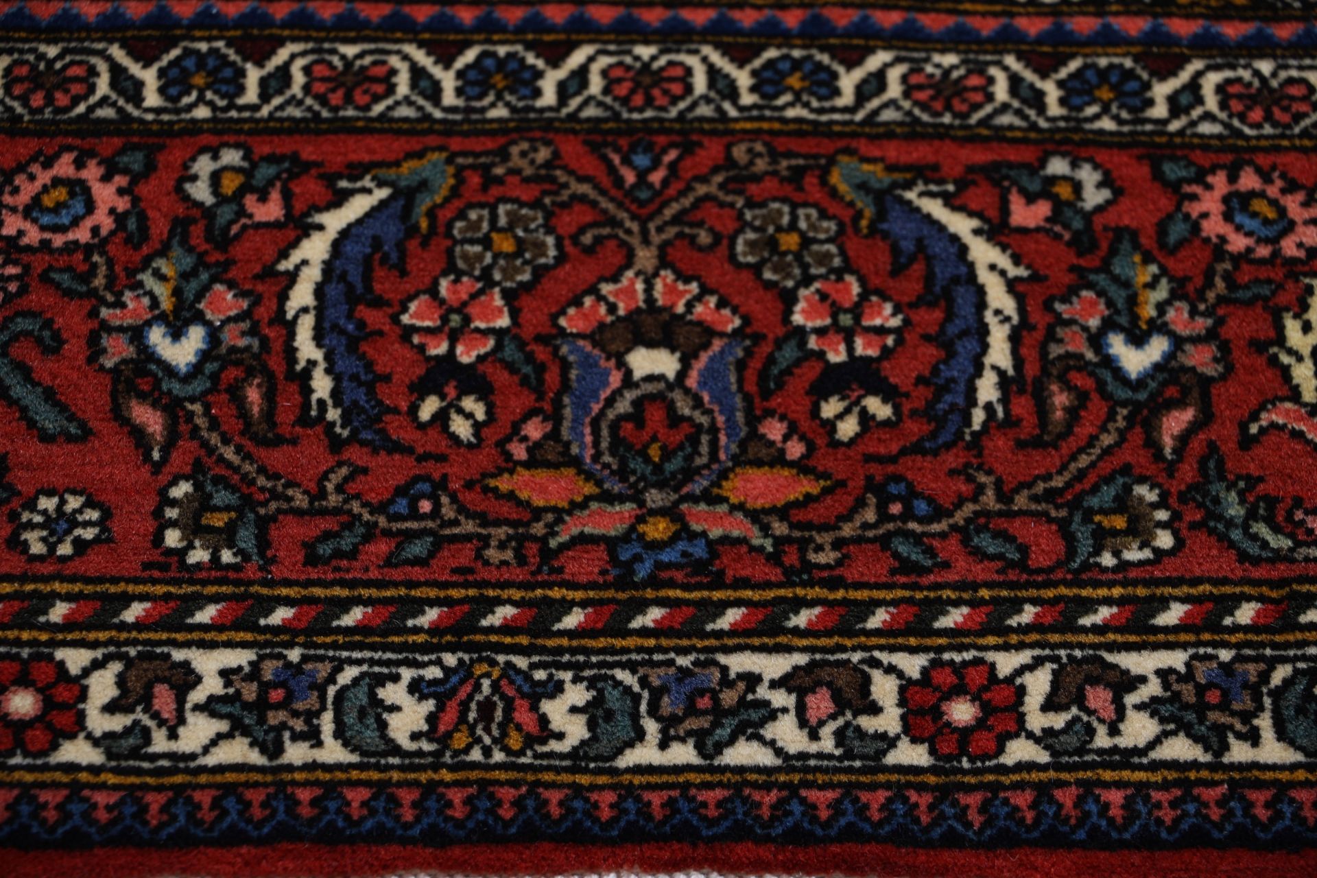 Hand-Knotted Wool Bakhtiari Persian Rug, 208 × 300 cm