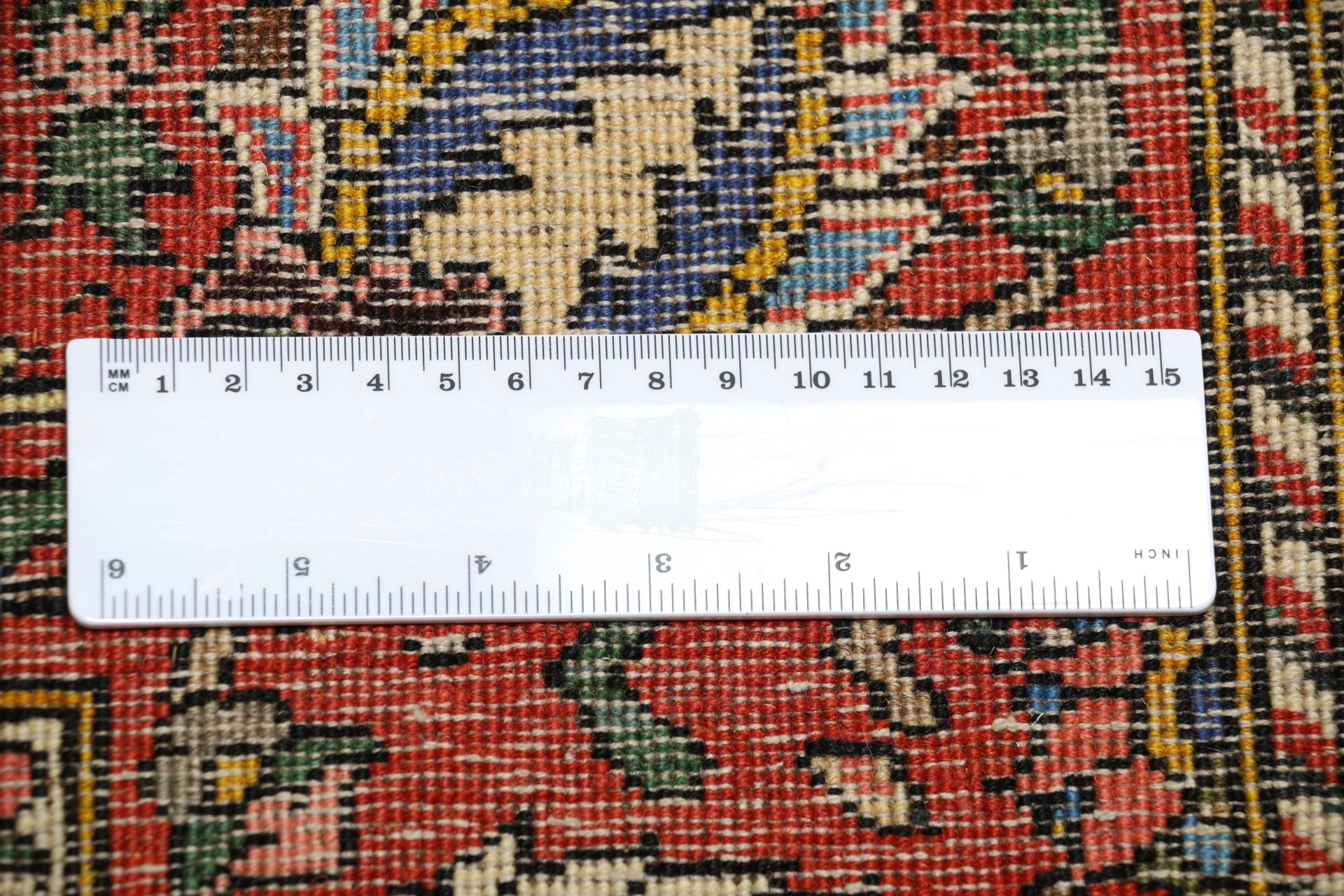 Hand-Knotted Wool Bakhtiari Persian Rug, 208 × 300 cm