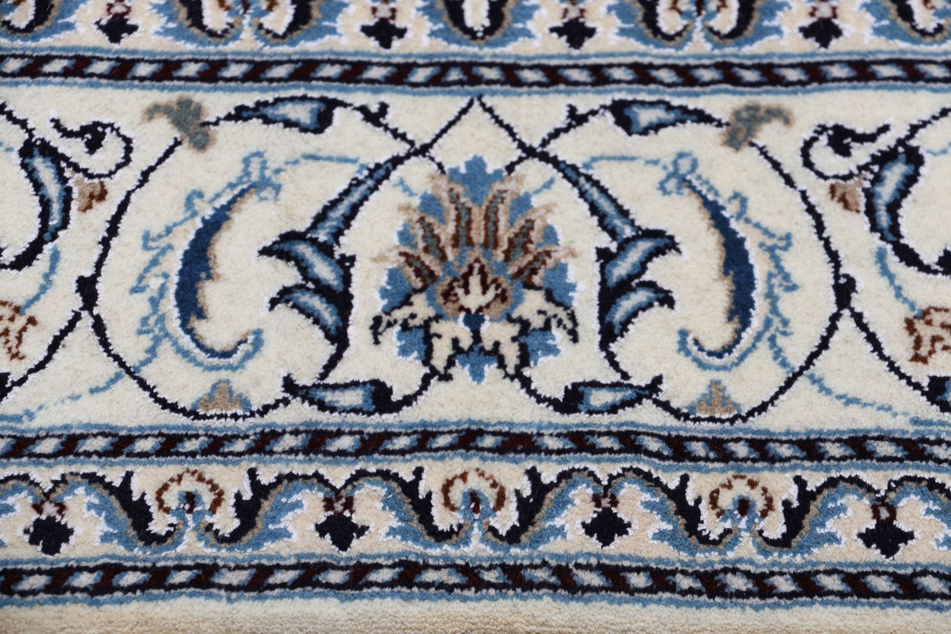 Hand-Knotted Wool Nain Persian Rug, 198 × 300 cm