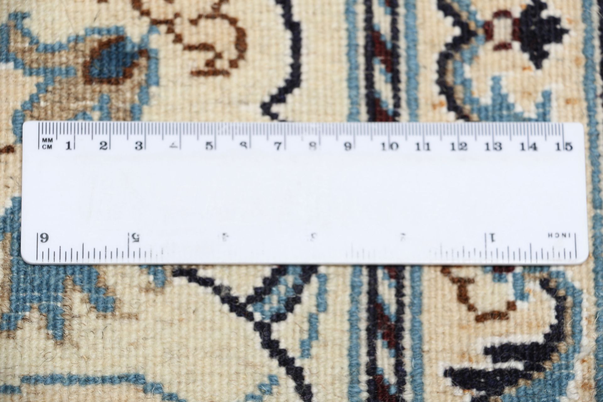 Hand-Knotted Wool Nain Persian Rug, 198 × 300 cm
