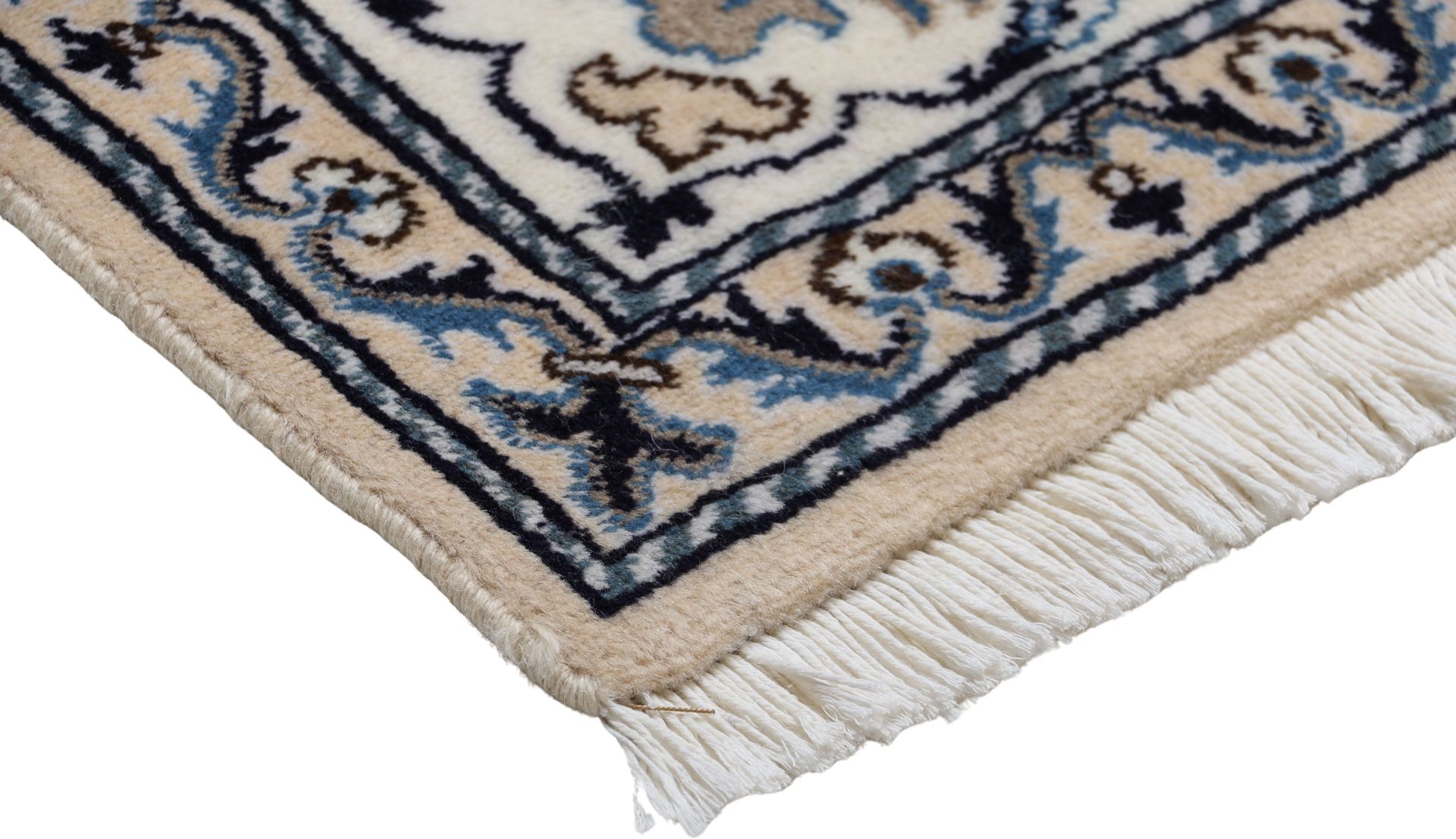 Hand-Knotted Wool Nain Persian Rug, 192 × 294 cm