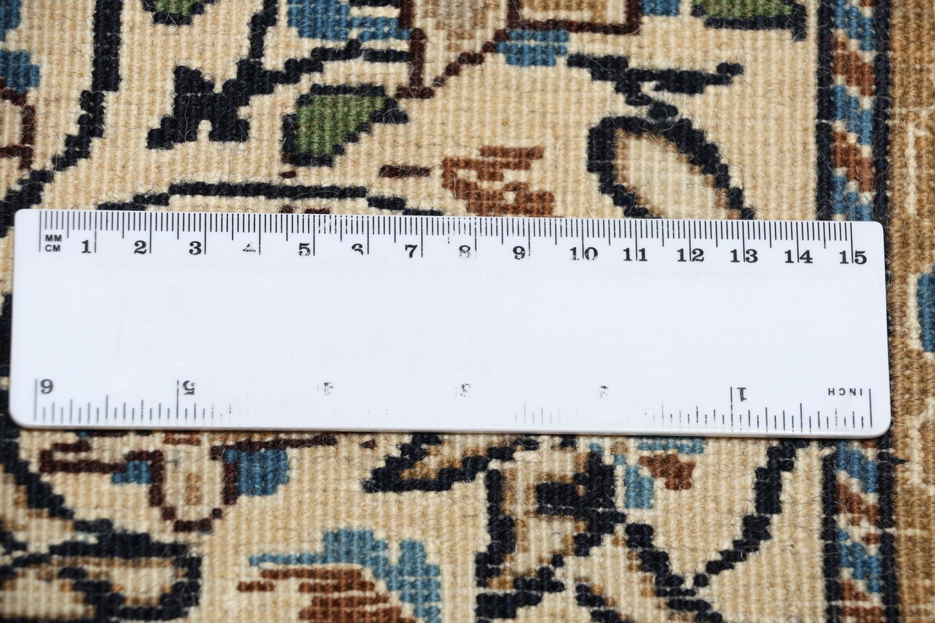 perserteppich-nain-195-x-285-cm-schurwolle-handgeknupft-exklusiv-10 Hand-Knotted Wool Nain Persian Rug, 195 × 285 cm