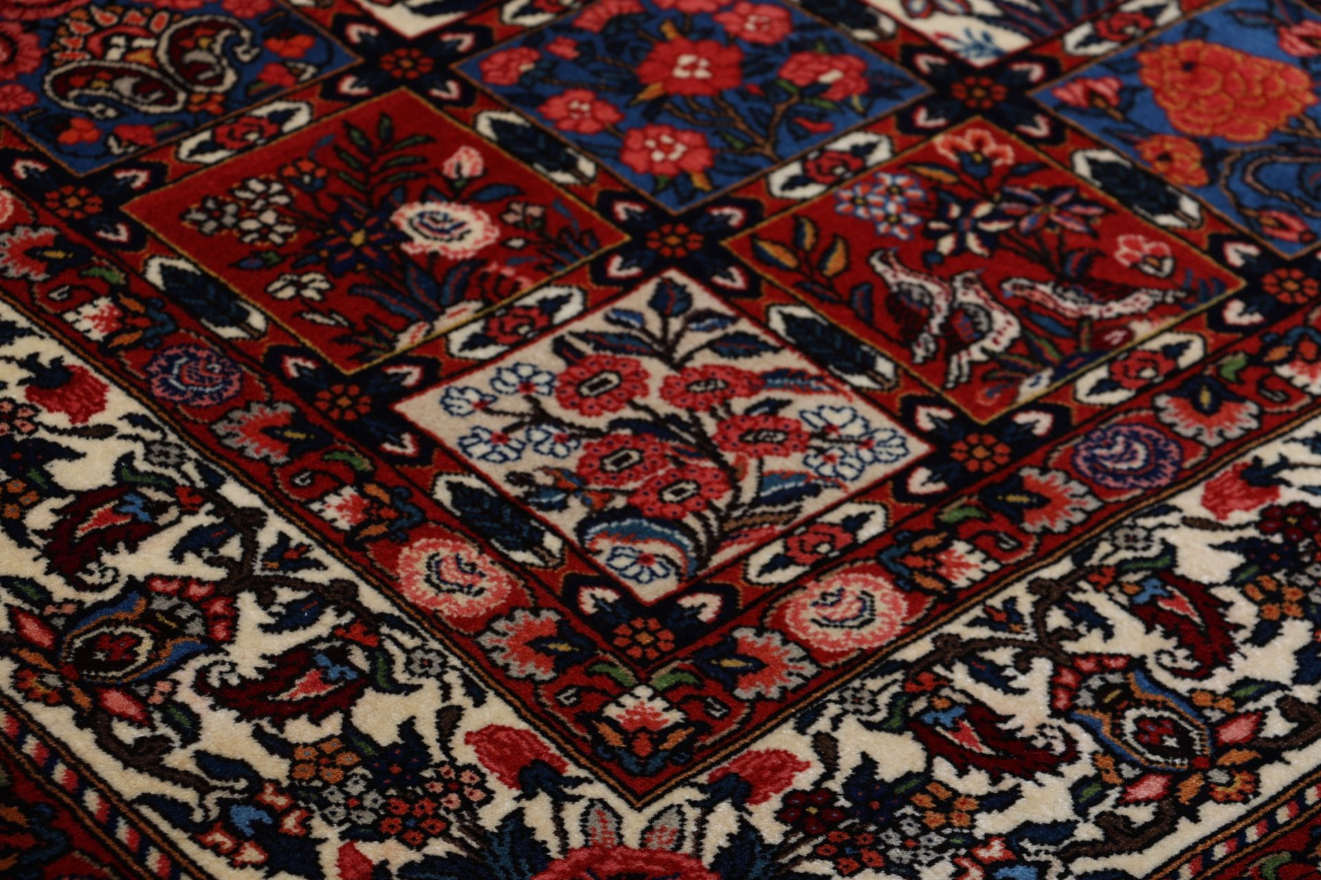 persischer-bachtiar-teppich-210-x-295-cm-schurwolle-handgeknupft-6 Bakhtiari Persian Rug — hand-knotted, 210 × 295 cm, Wool
