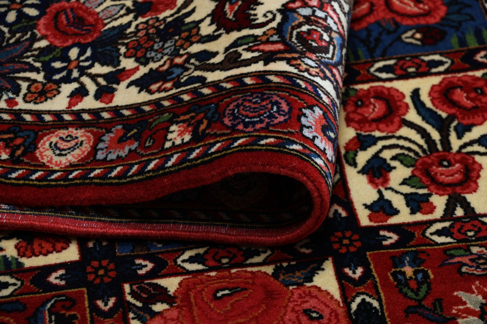 persischer-bachtiar-teppich-210-x-295-cm-schurwolle-handgeknupft-11 Bakhtiari Persian Rug — hand-knotted, 210 × 295 cm, Wool