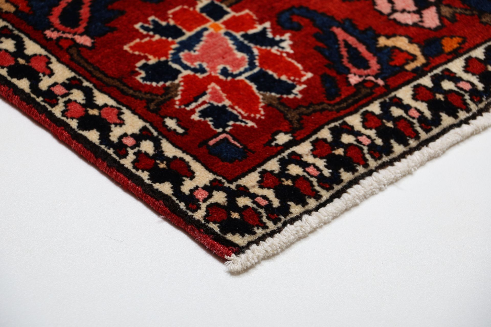perserteppich-bachtiar-215-x-300-cm-schurwolle-handgeknupft-6 Bakhtiari Persian Rug — hand-knotted, 215 × 300 cm, Wool