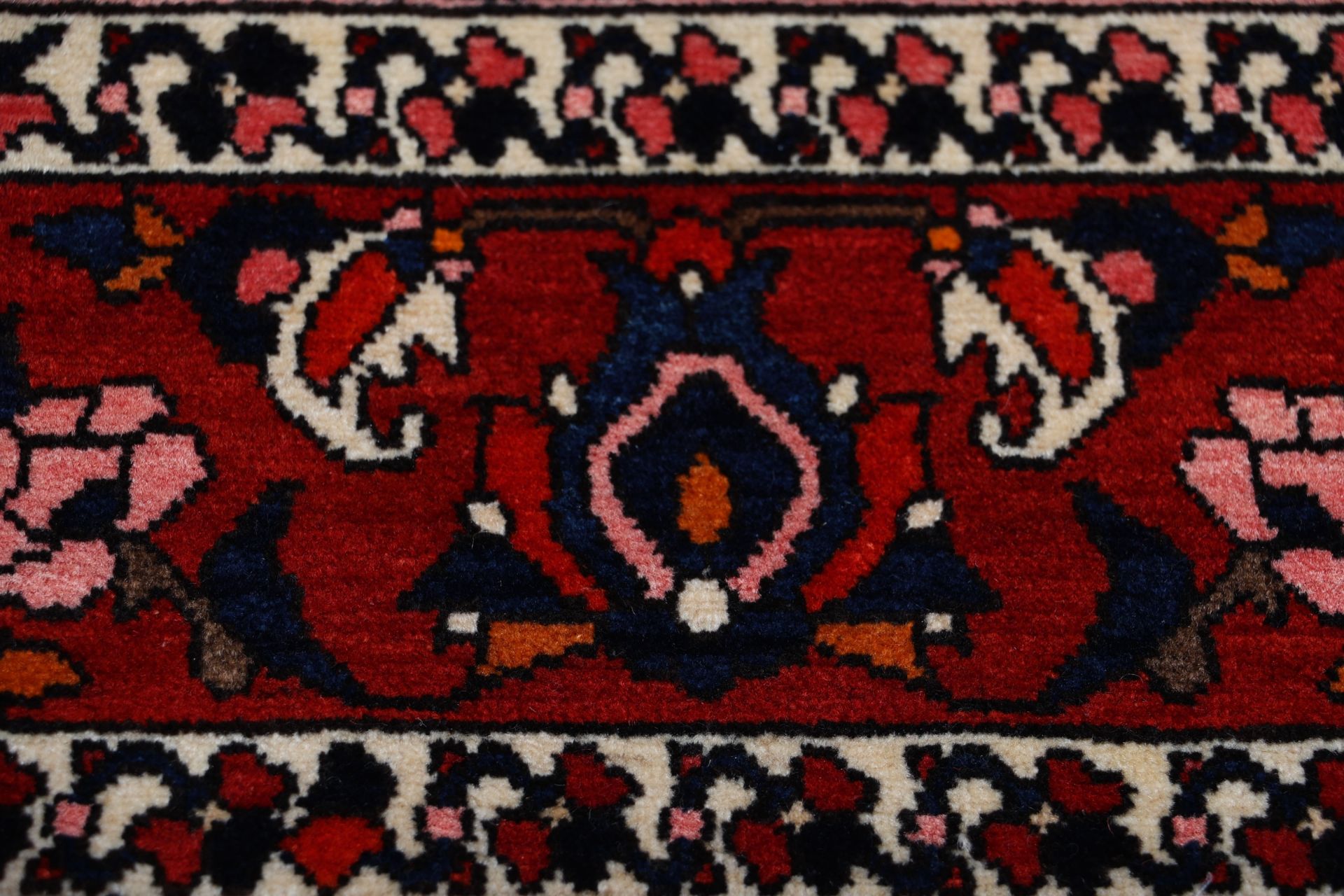 perserteppich-bachtiar-215-x-300-cm-schurwolle-handgeknupft-7 Bakhtiari Persian Rug — hand-knotted, 215 × 300 cm, Wool