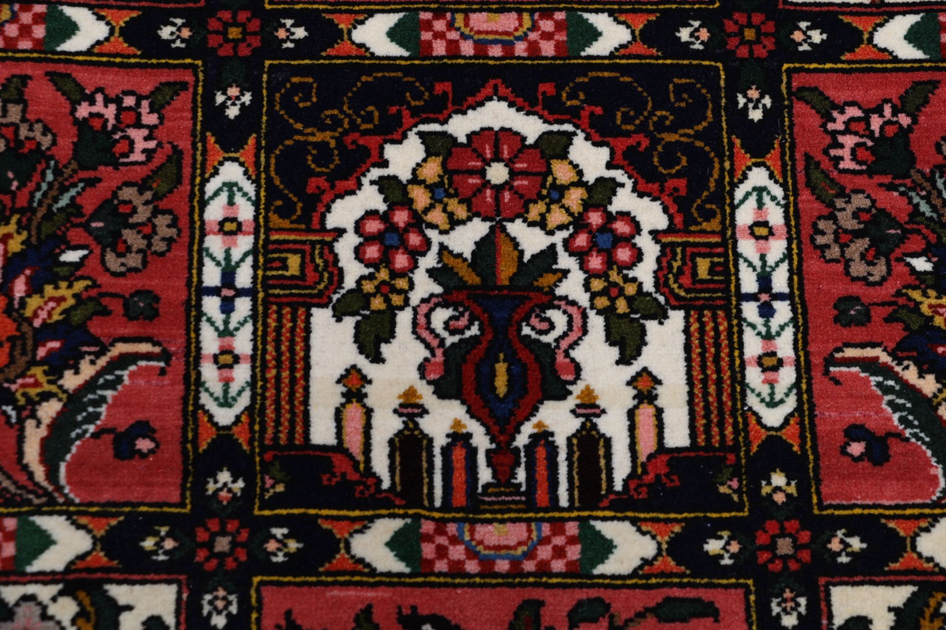 perserteppich-bachtiar-207-x-320-cm-schurwolle-handgeknupft-8 Bakhtiari Persian Rug — hand-knotted, 207 × 320 cm, Wool