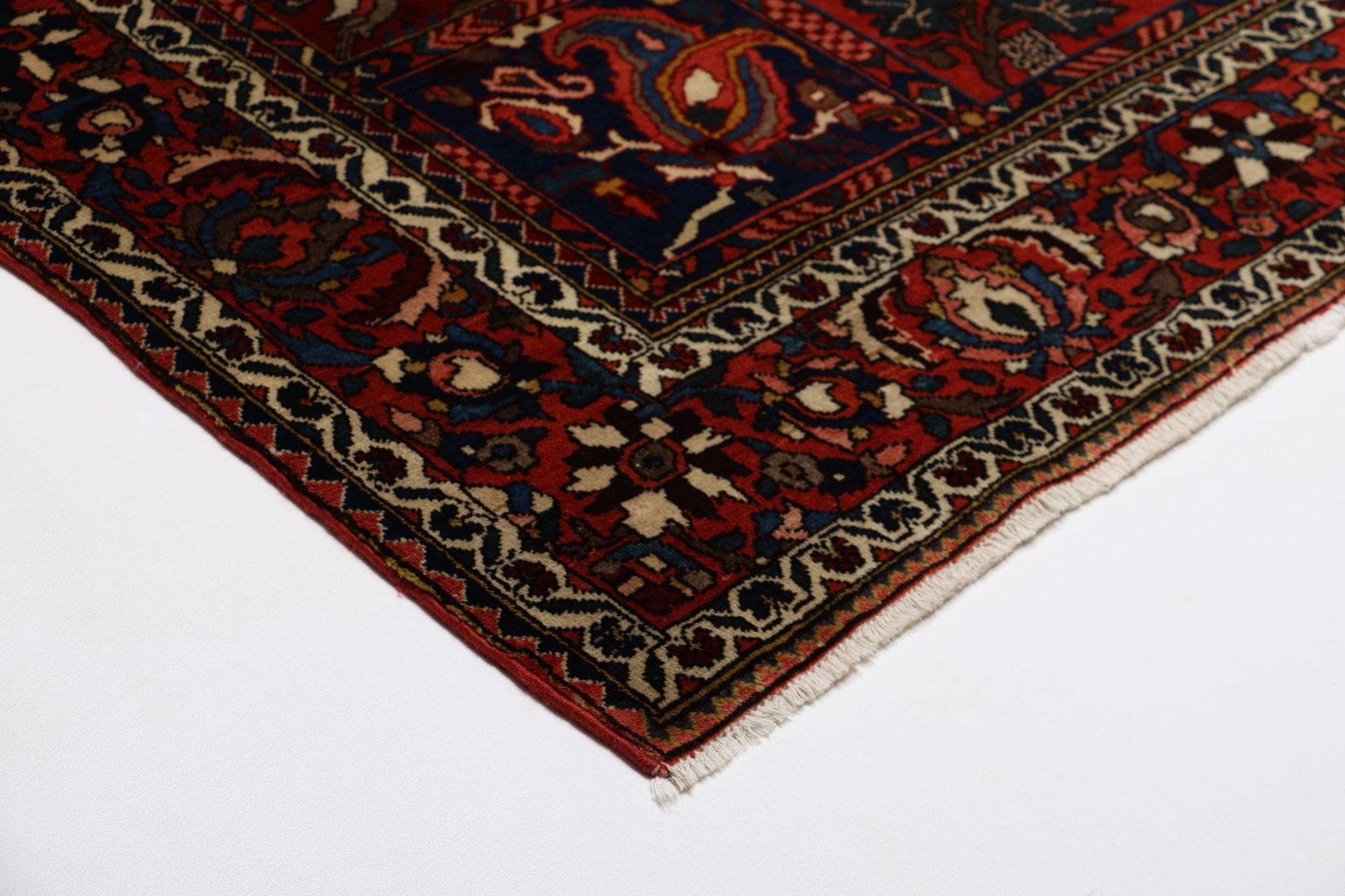perserteppich-bachtiar-210-x-312-cm-schurwolle-handgeknupft-hochwertig-5 Bakhtiari Persian Rug 210 × 312 cm, Wool, hand-knotted