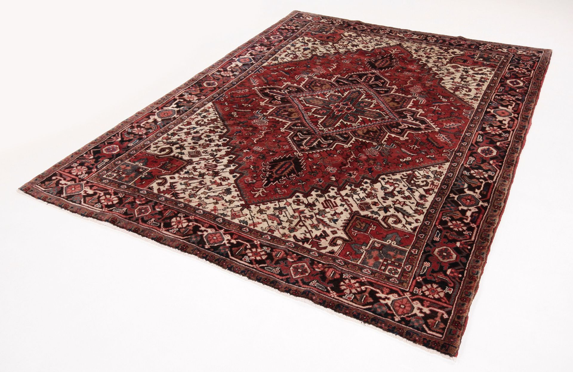 perserteppich-heriz-210-x-300-cm-schurwolle-handgeknupft-rustikal-1 Hand-Knotted Wool Heriz Persian Rug, 210 × 300 cm