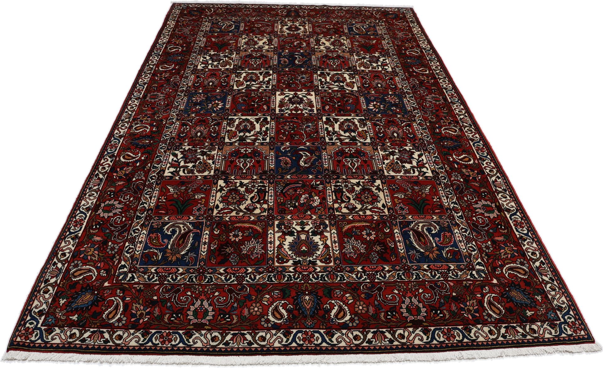 Hand-Knotted Wool Bakhtiari Persian Rug, 213 × 313 cm