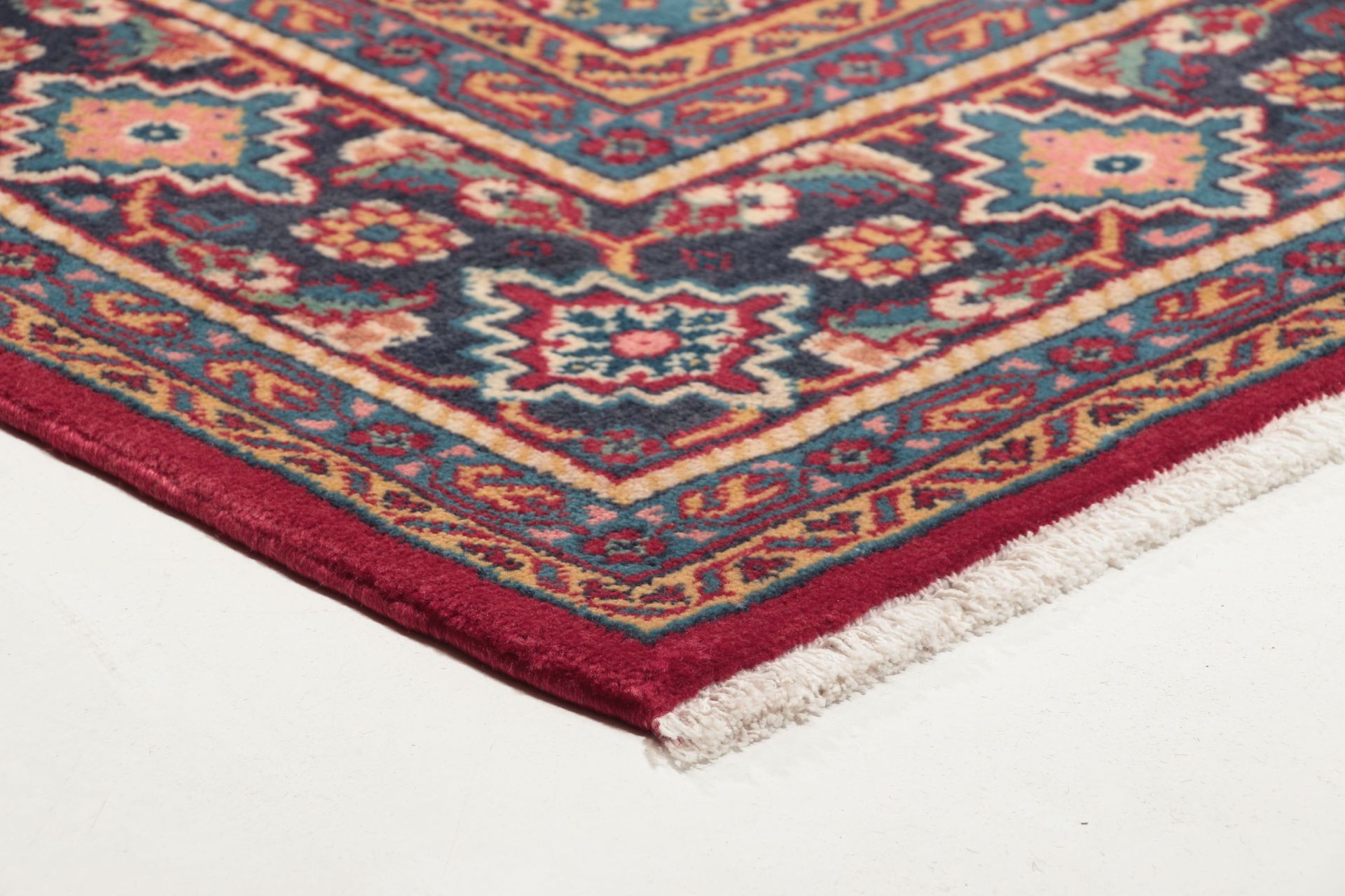 Persian Rug — hand-knotted, 208 × 307 cm
