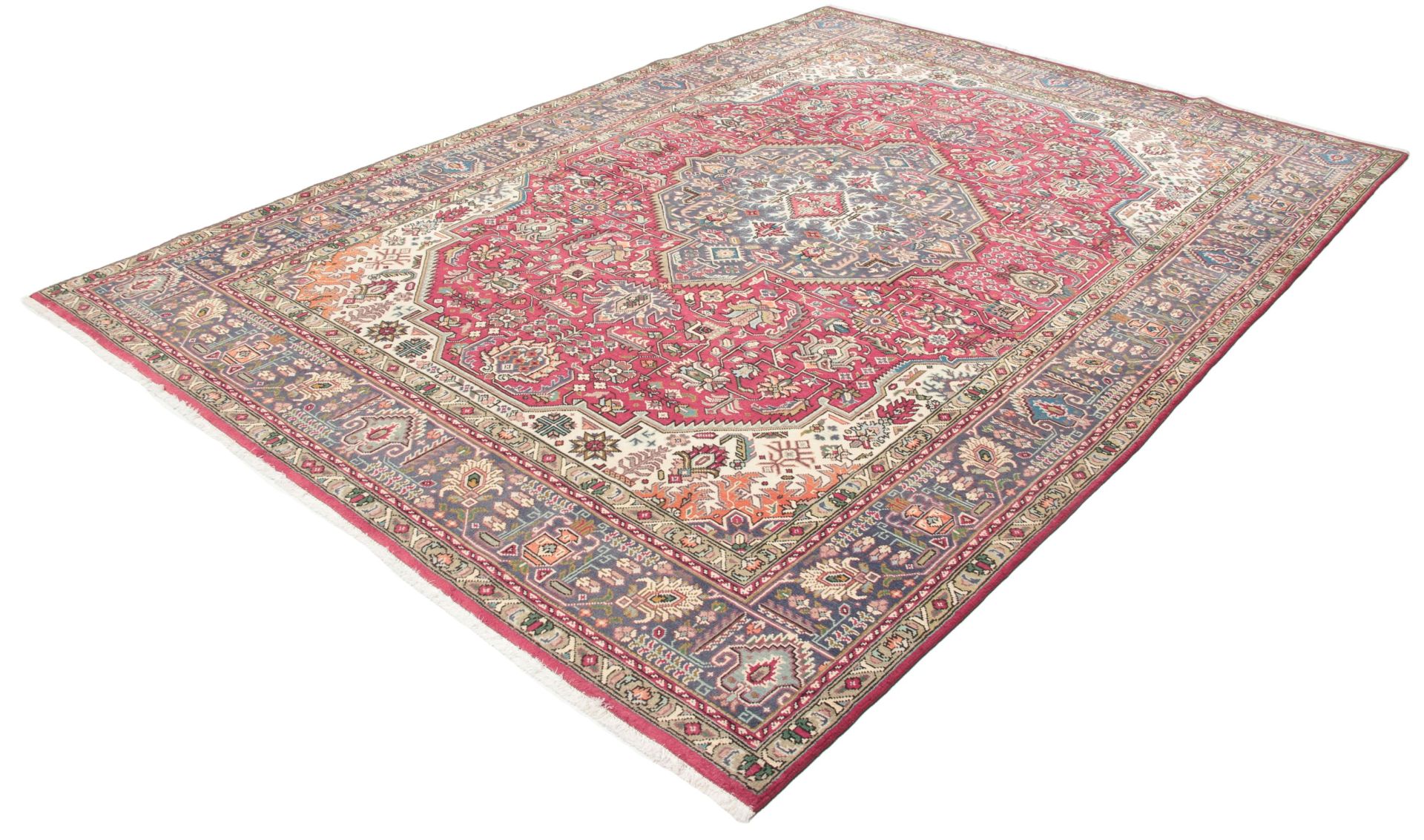 Tabriz Persian Rug — hand-knotted, 200 × 290 cm