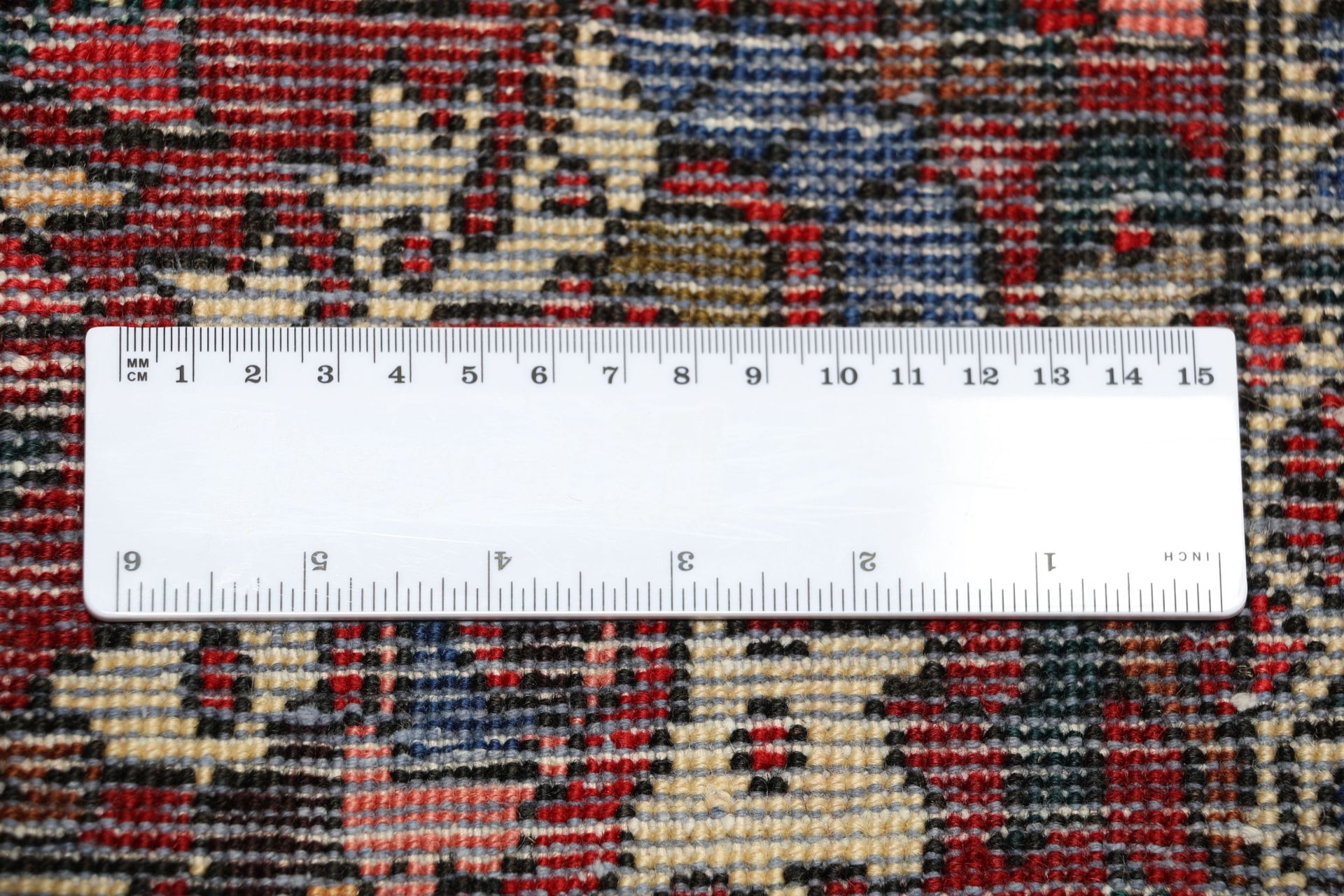Bakhtiari Persian Rug — hand-knotted, 210 × 315 cm, Wool