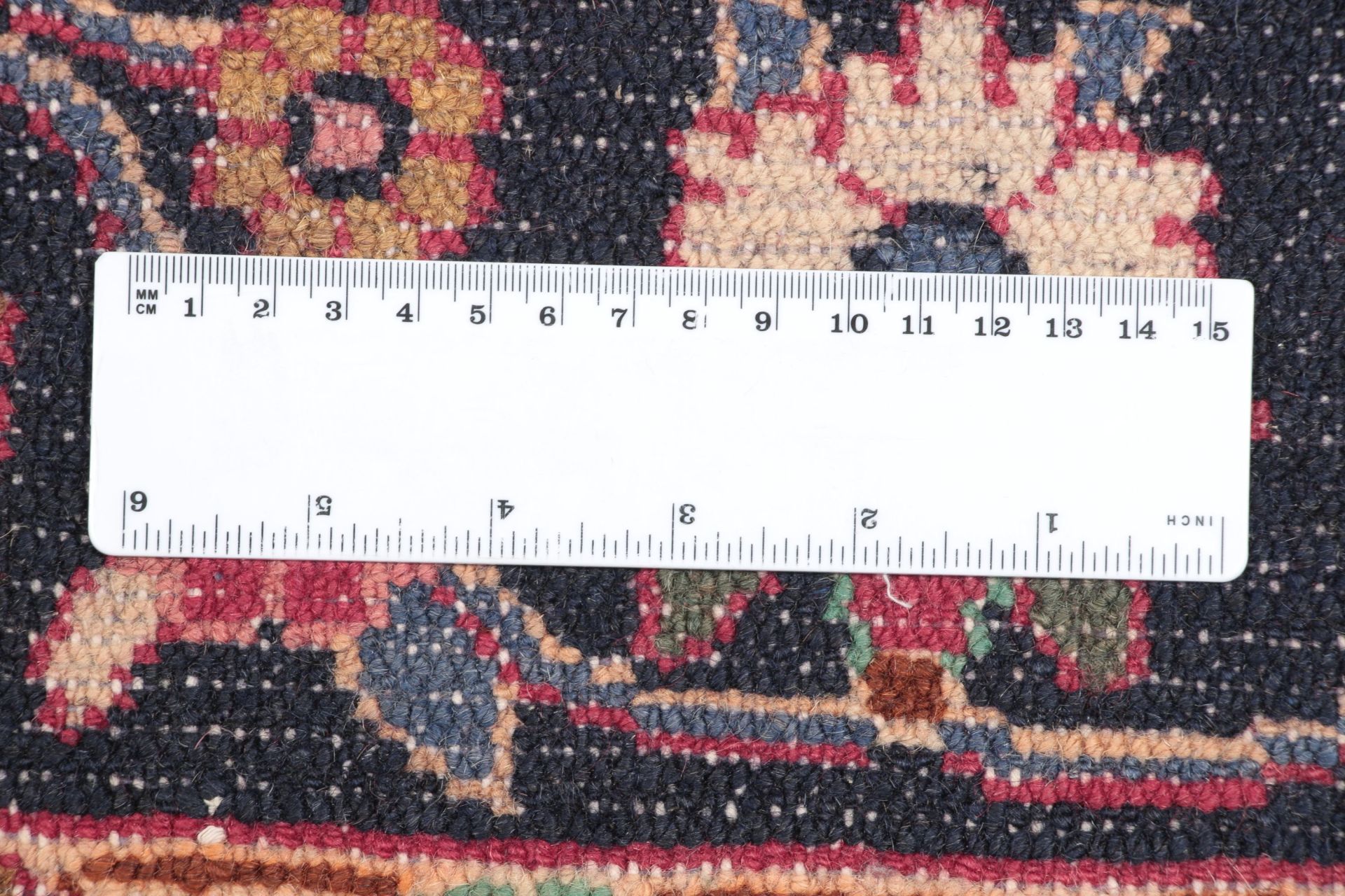 Hamadan Persian Rug — hand-knotted, 206 × 287 cm