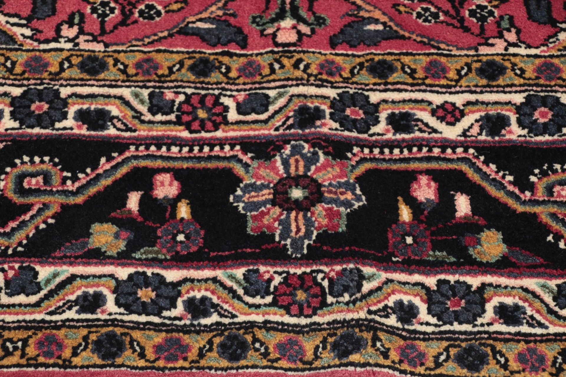 Hamadan Persian Rug 223 × 310 cm, hand-knotted