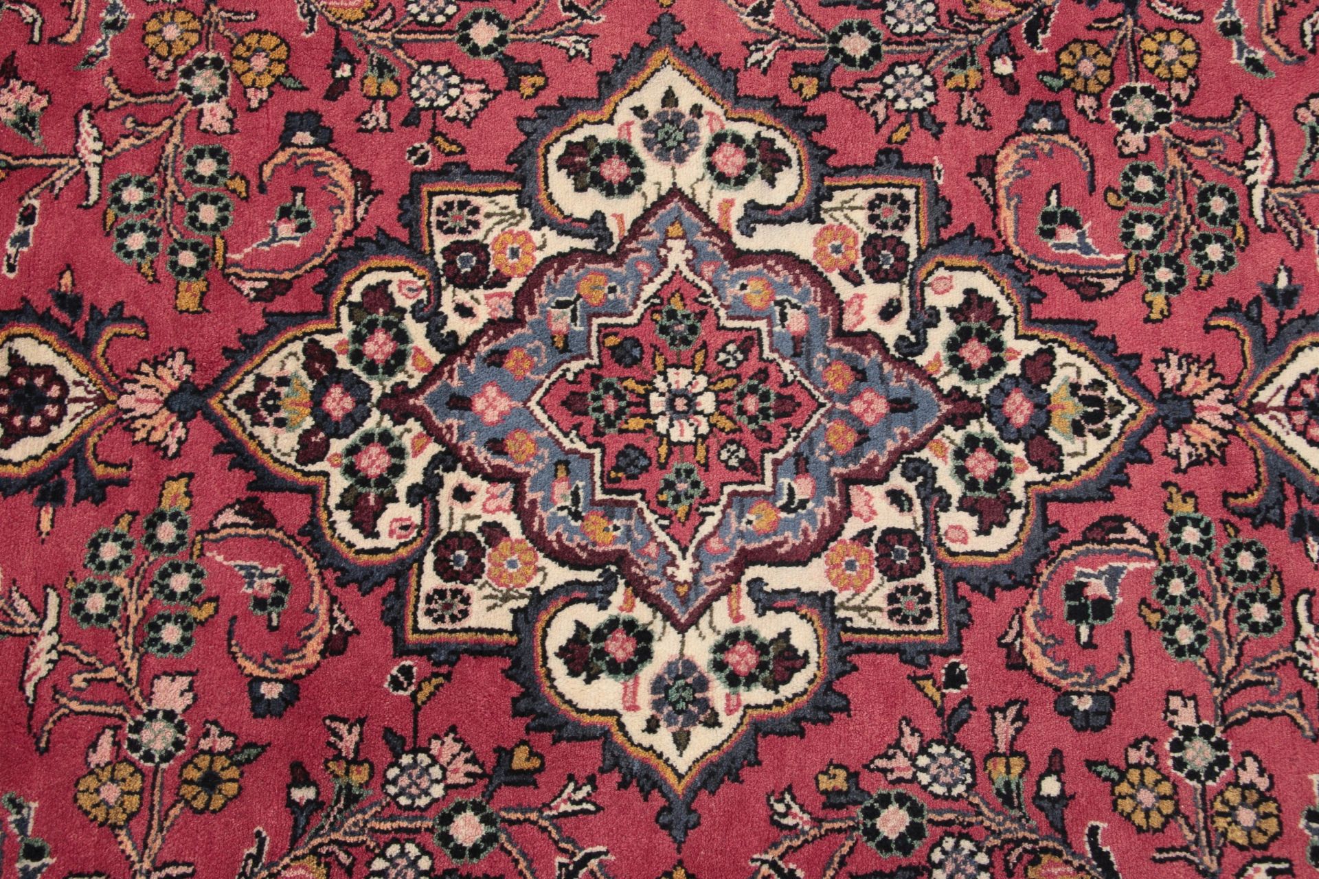 Hamadan Persian Rug 223 × 310 cm, hand-knotted