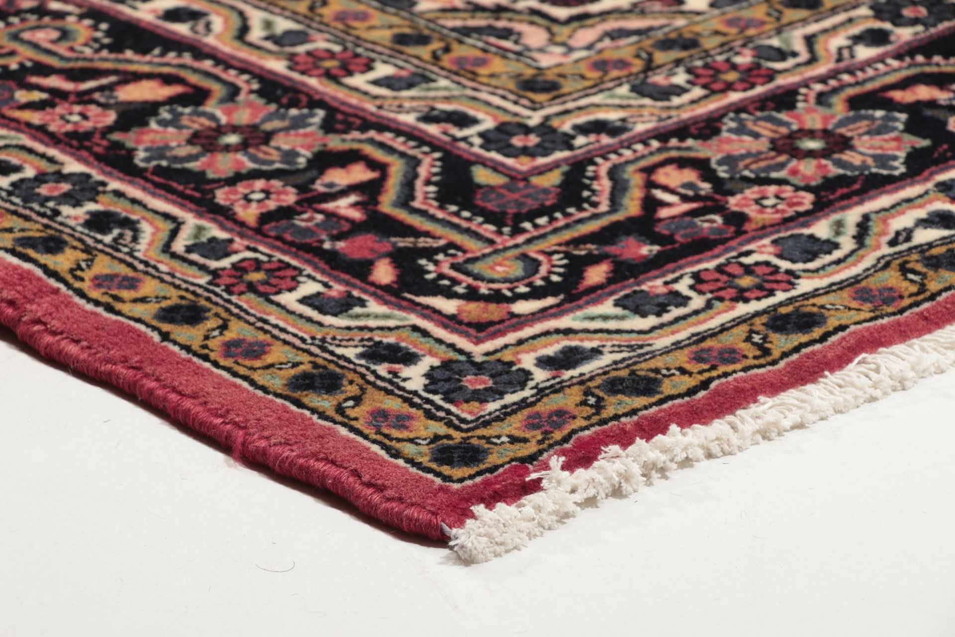 Hamadan Persian Rug 223 × 310 cm, hand-knotted