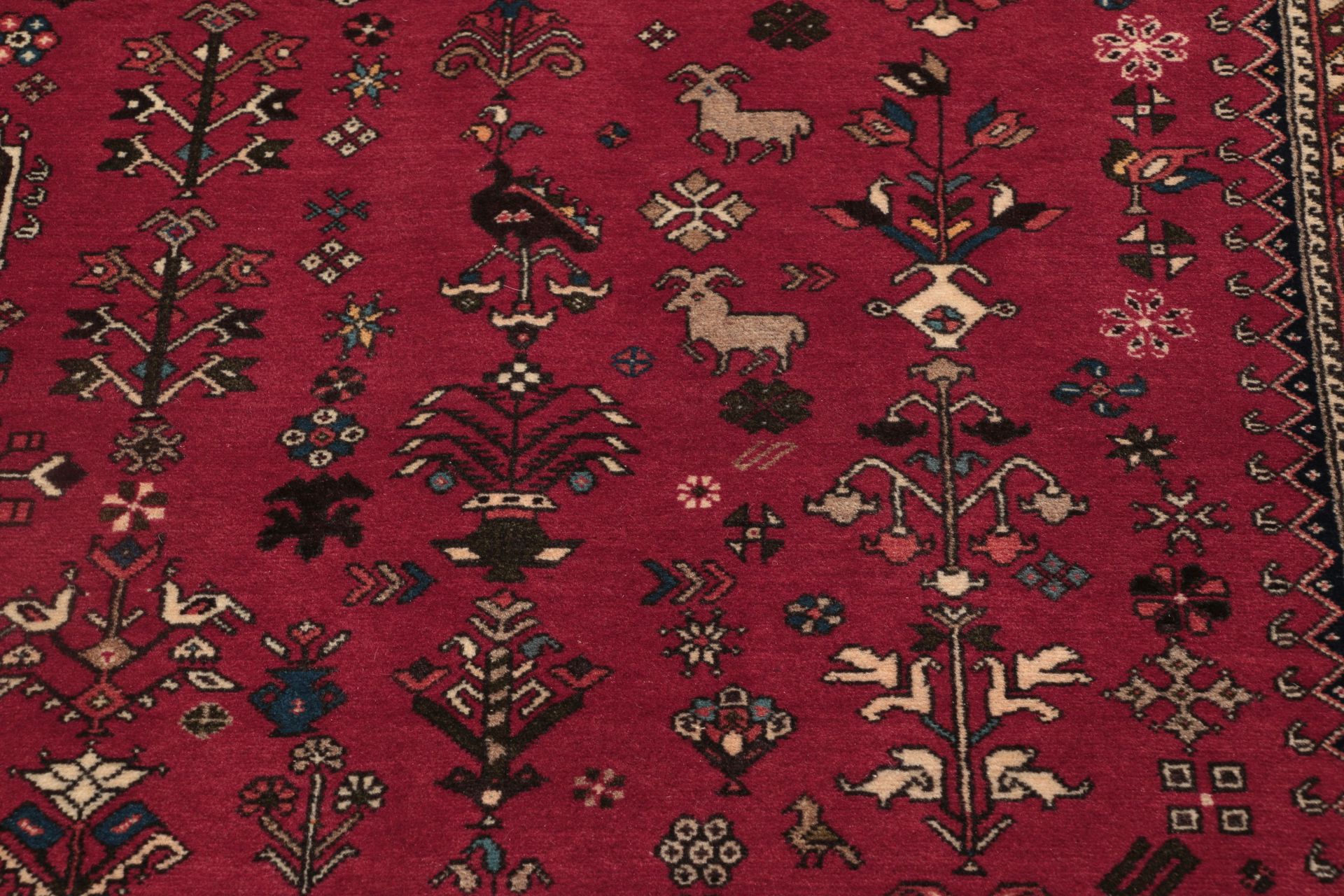 Persian Rug — hand-knotted, 200 × 290 cm, Wool