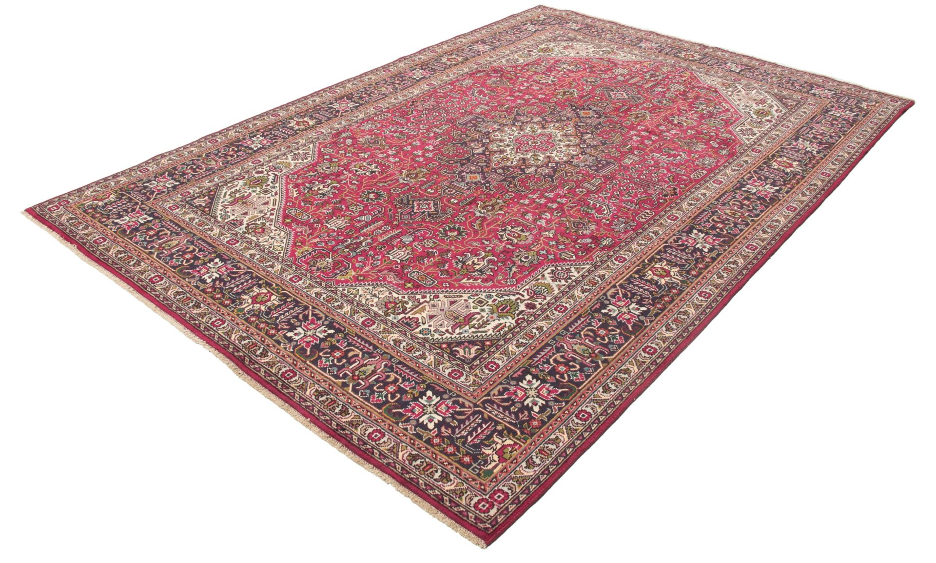 Tabriz Persian Rug — hand-knotted, 200 × 300 cm