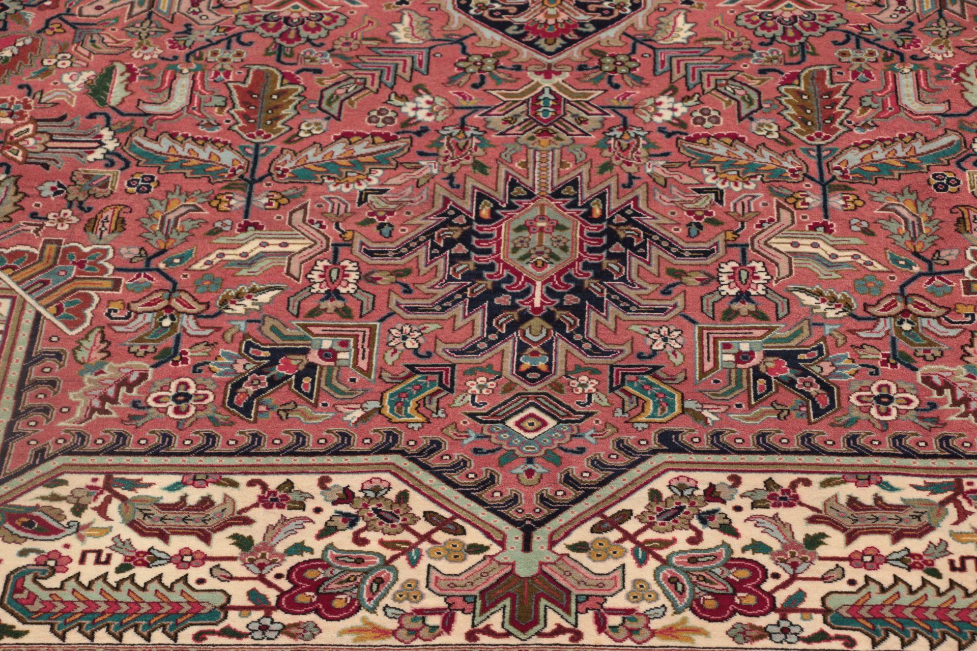 Hand-Knotted Wool Tabriz Persian Rug, 197 × 290 cm
