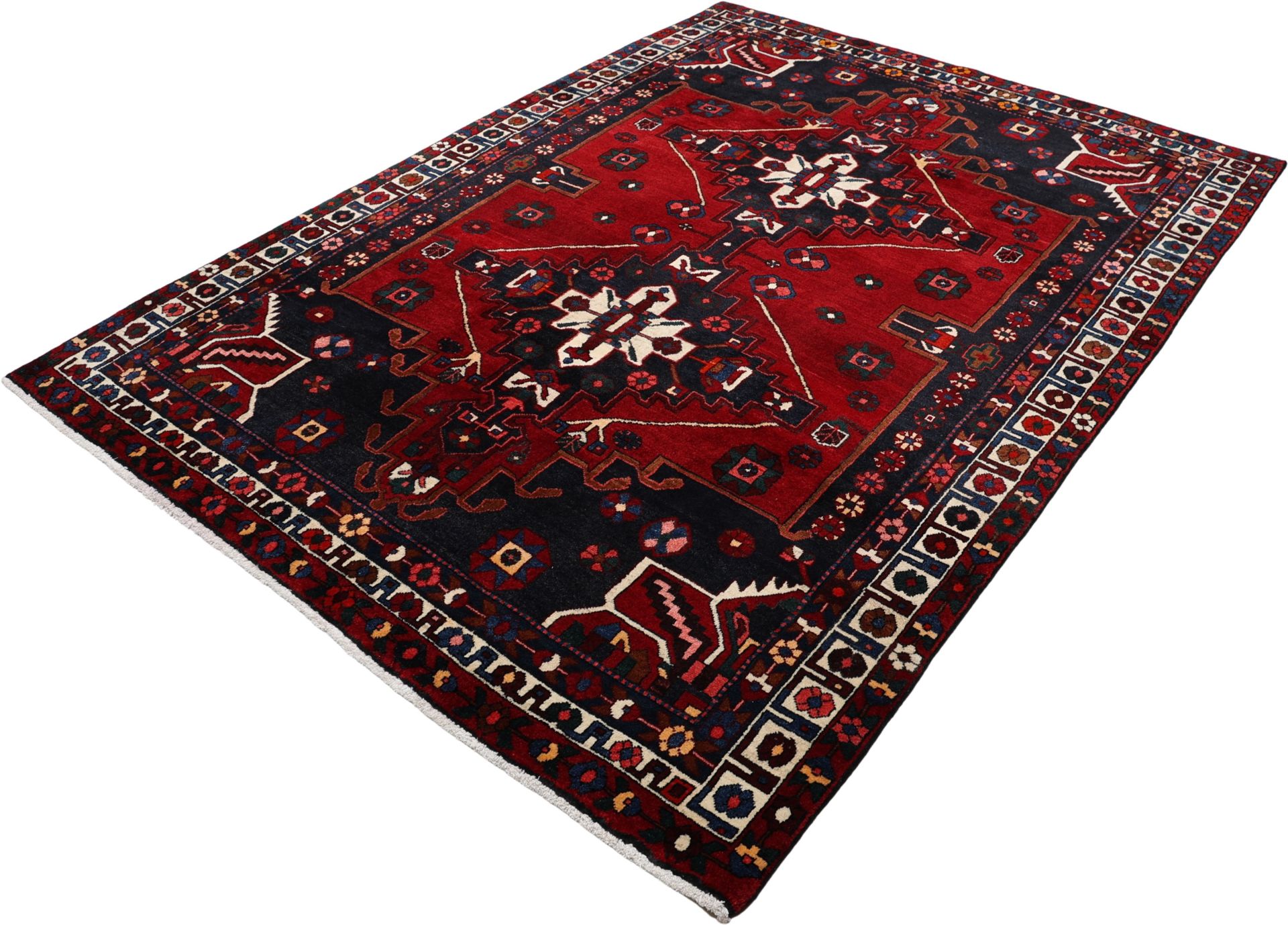 Bakhtiari Persian Rug 210 × 290 cm, Wool, hand-knotted