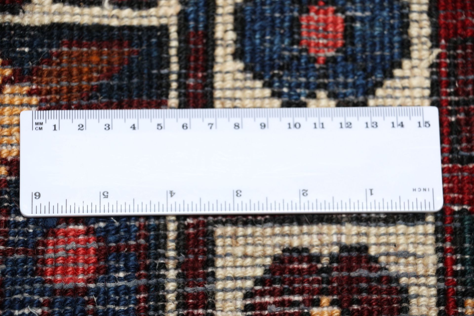 Bakhtiari Persian Rug 210 × 290 cm, Wool, hand-knotted