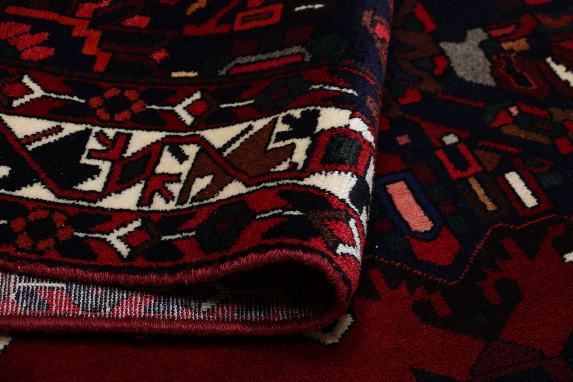 Bakhtiari Persian Rug 210 × 320 cm, Wool, hand-knotted