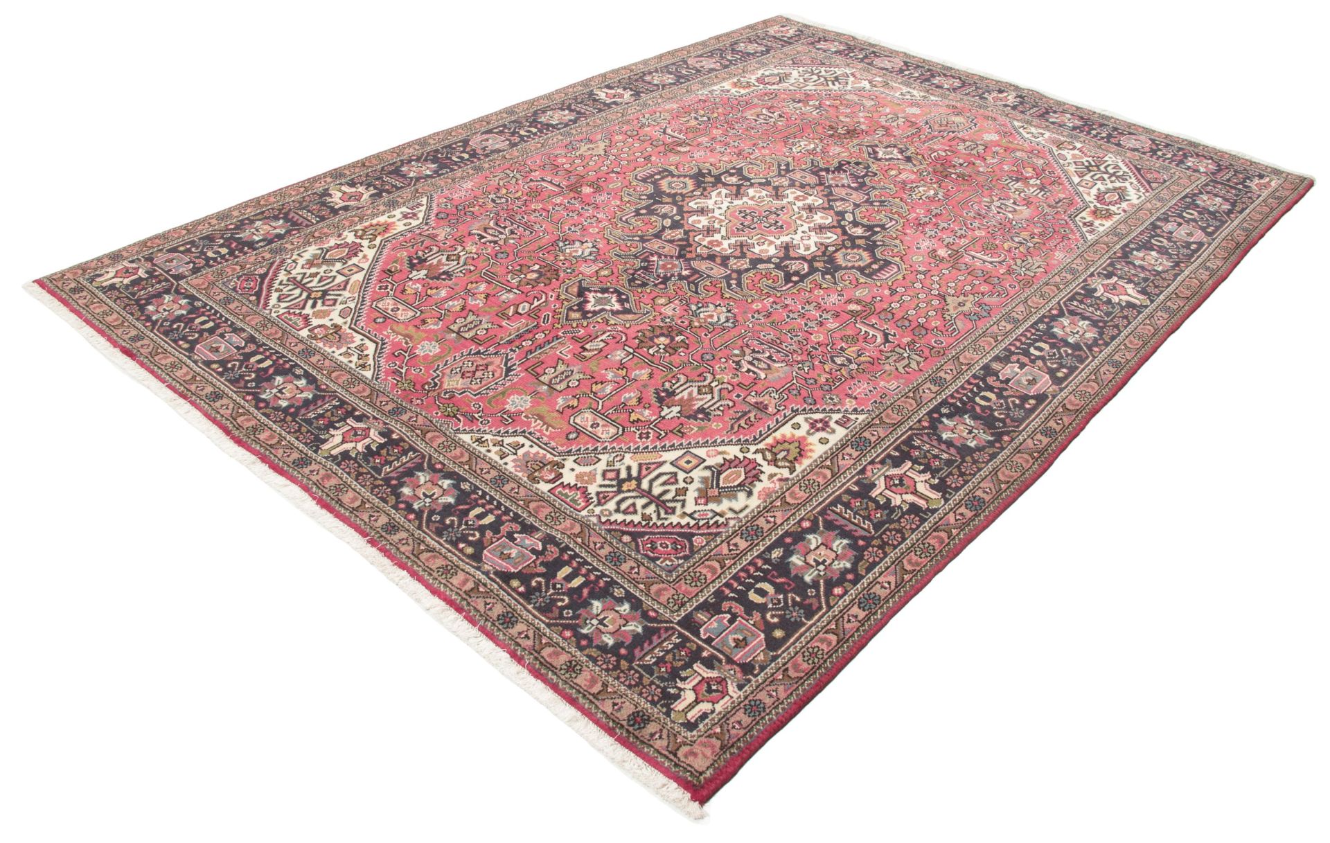 Tabriz Persian Rug 200 × 285 cm, hand-knotted