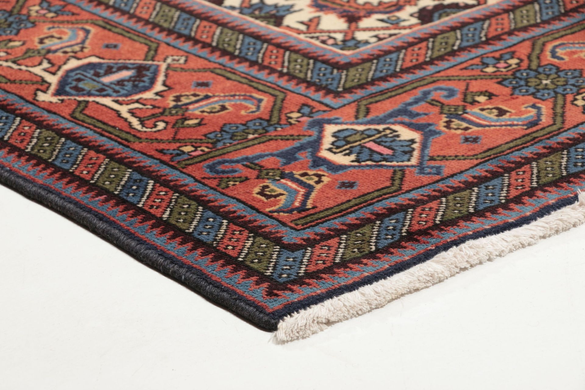 Ardebil Persian Rug — hand-knotted, 200 × 290 cm, Silk
