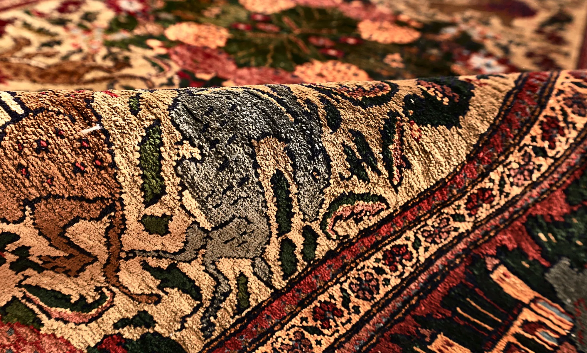 Hand-Knotted Silk Persian Rug, 153 × 94 cm