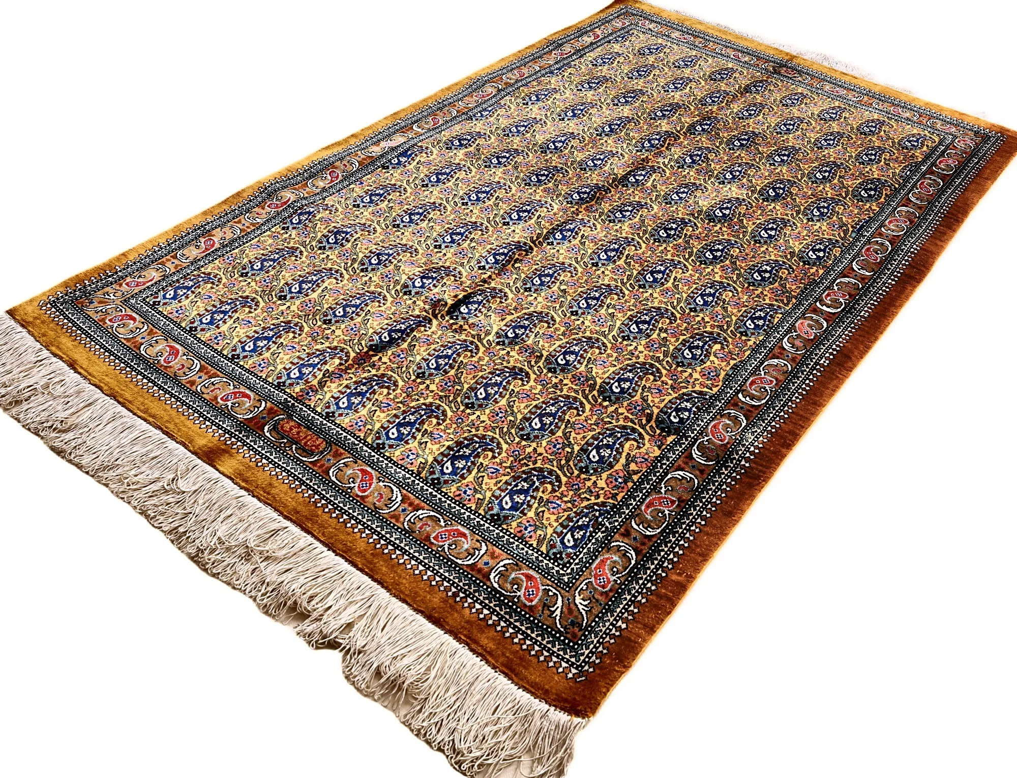 115785-08 Hand-Knotted Silk Qom Persian Rug, 117 × 80 cm