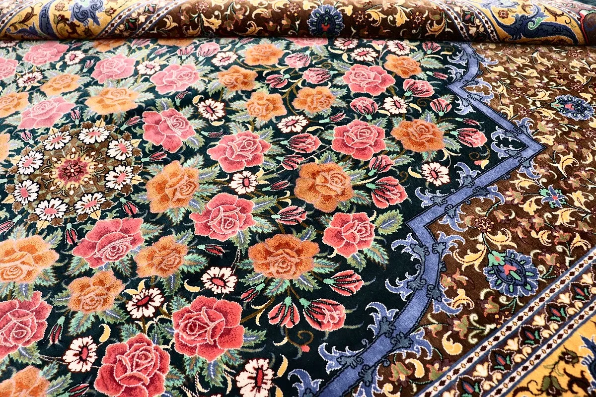 Qom Persian Rug 191 × 130 cm, Silk, hand-knotted