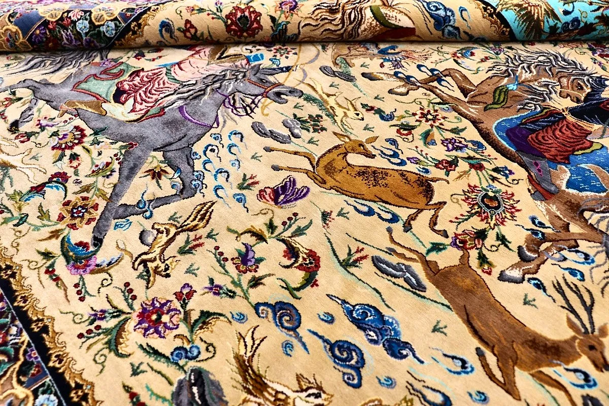 Qom Persian Rug — hand-knotted, 197 × 131 cm, Silk