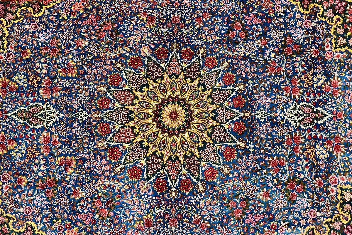 Qom Persian Rug — hand-knotted, 200 × 135 cm, Silk