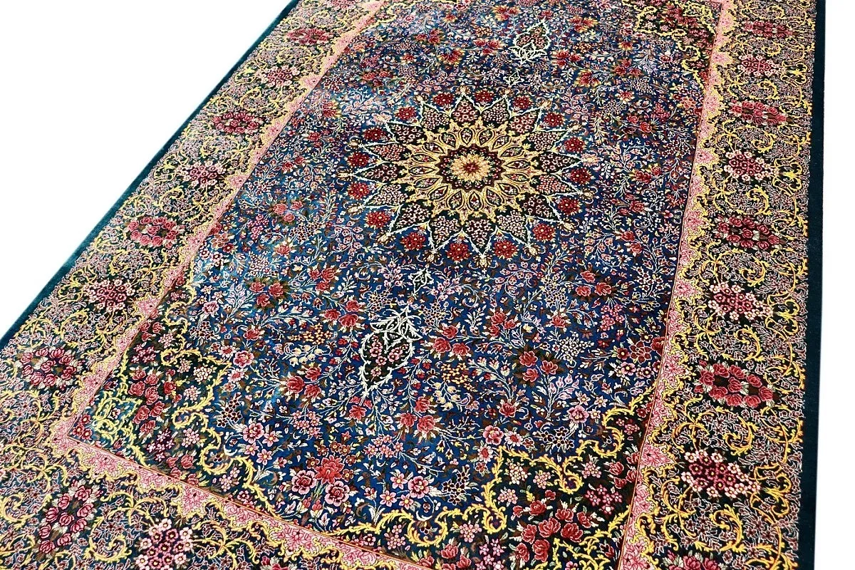 Qom Persian Rug — hand-knotted, 200 × 135 cm, Silk