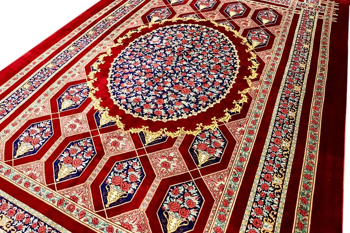Qom Persian Rug — hand-knotted, 200 × 130 cm, Silk