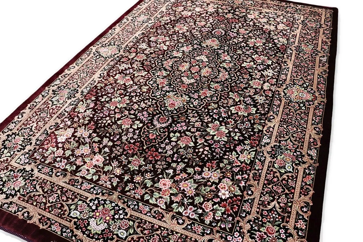 118111-07 Qom Persian Rug — hand-knotted, 235 × 151 cm, Silk