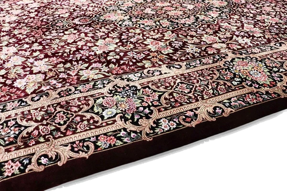 118111-08 Qom Persian Rug — hand-knotted, 235 × 151 cm, Silk