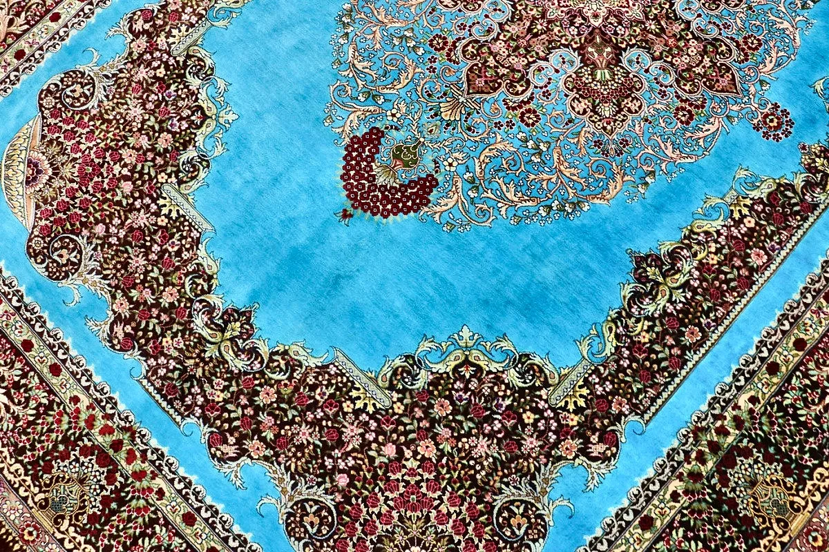 118114-08 Hand-Knotted Silk Qom Persian Rug, 202 × 135 cm