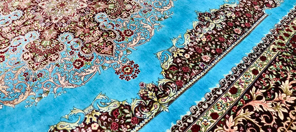 118114-11 Hand-Knotted Silk Qom Persian Rug, 202 × 135 cm
