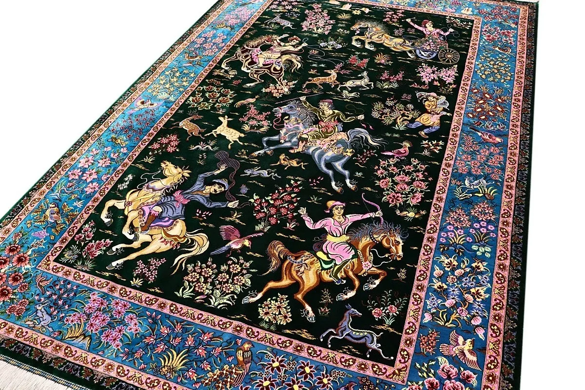 118125-05 Qom Persian Rug — hand-knotted, 204 × 136 cm, Silk